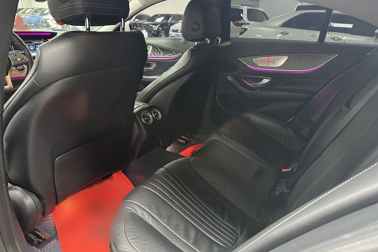 Used Mercedes-Benz CLS 2018 CLS 300 Luxury Model Interior 3