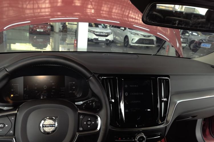 Used Volvo S60 2022 B4 Zhiyi Luxury Edition
