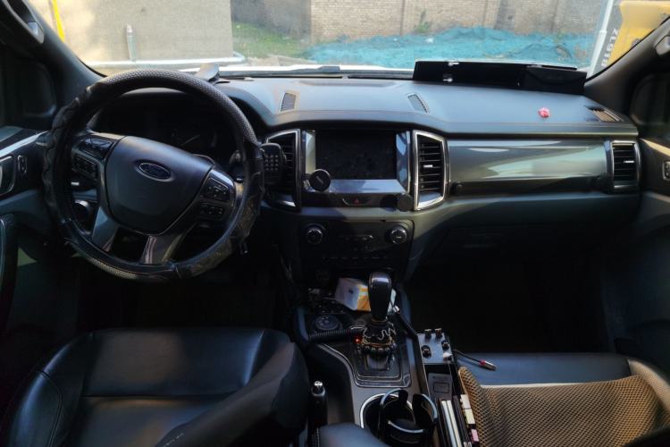 Used Ford Everest 2016 2.0T Gasoline Automatic 4x4 Flagship Edition
