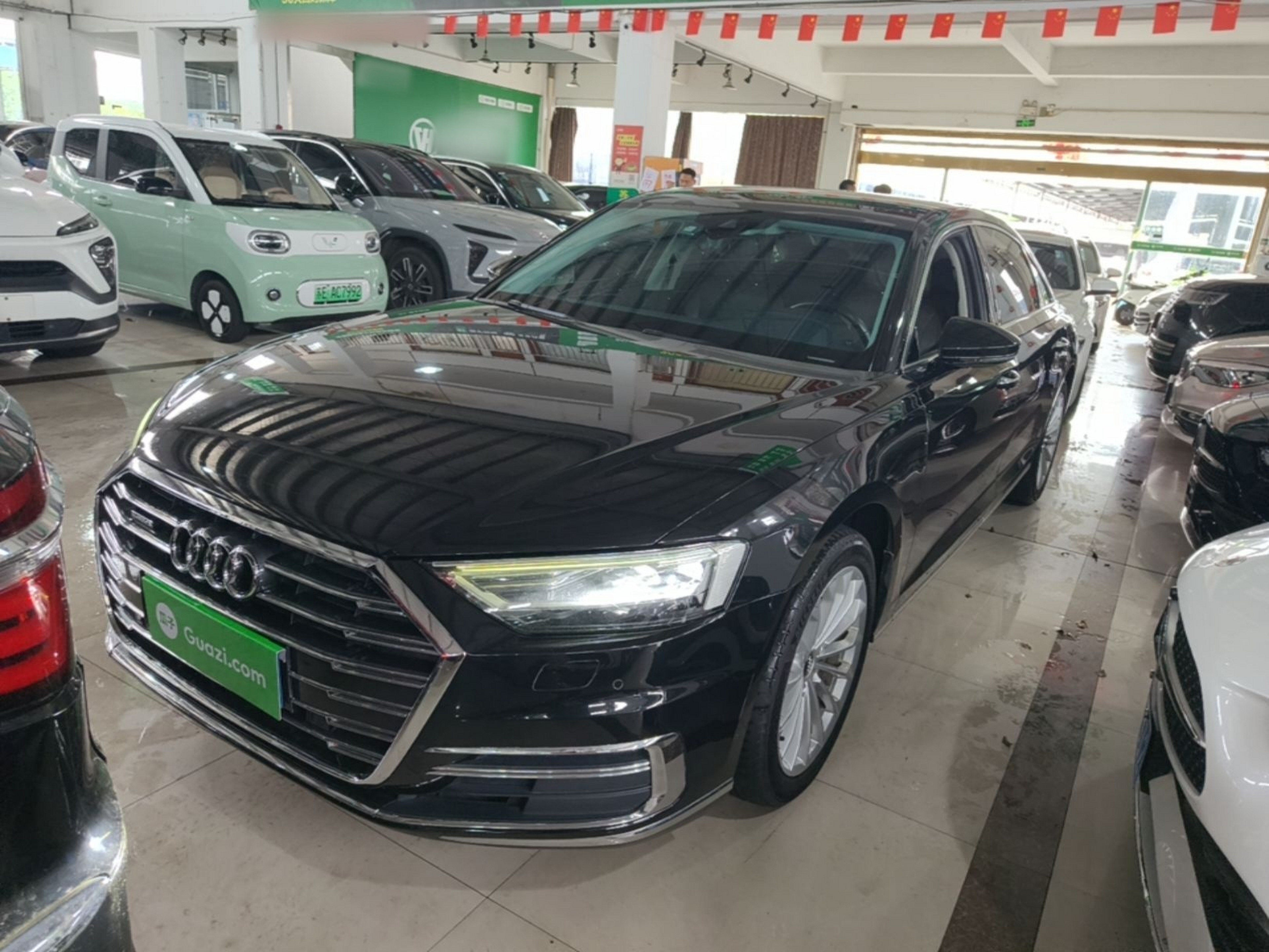 Unter der Vorderseite des Autos