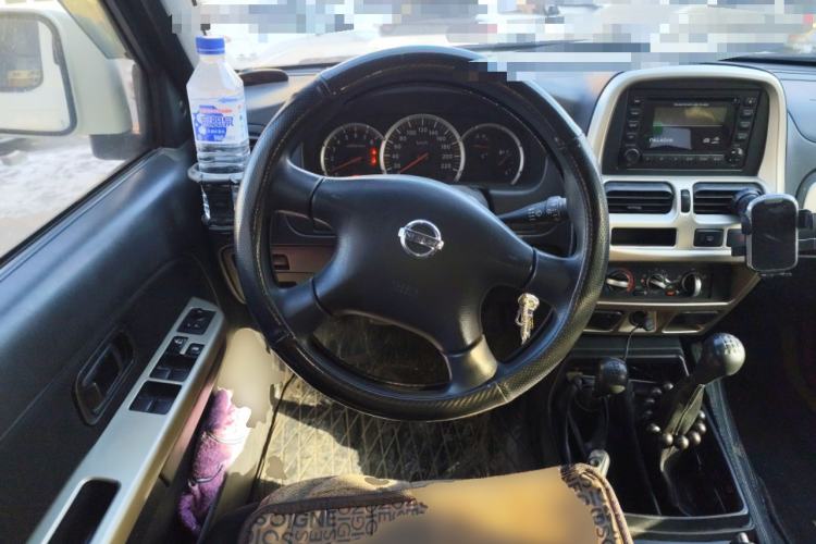 Used Nissan Paladin 2008 2.4L 4x4 Standard Edition