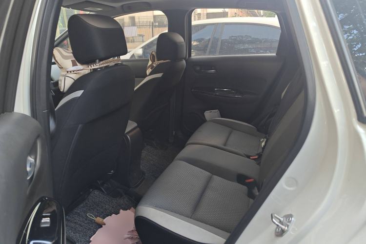 Used Honda LIFE 2021 1.5L CVT CRO-SS Fun Edition
