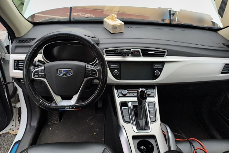 Used Geely Auto Emgrand X7 Sport 2018 Revised Version 1.8TD Automatic Two-Wheel Drive Smart Connectivity 4G-Enabled Edition
