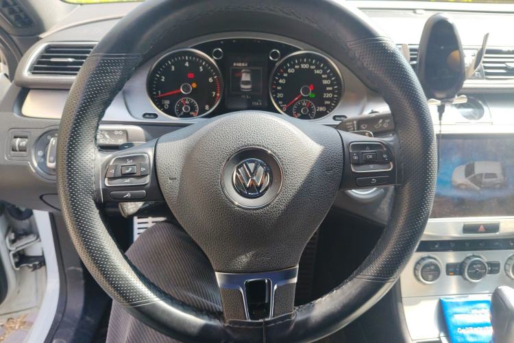 Used Volkswagen FAW-Volkswagen CC 2015 2.0 TSI Luxury Model Steering Wheel
