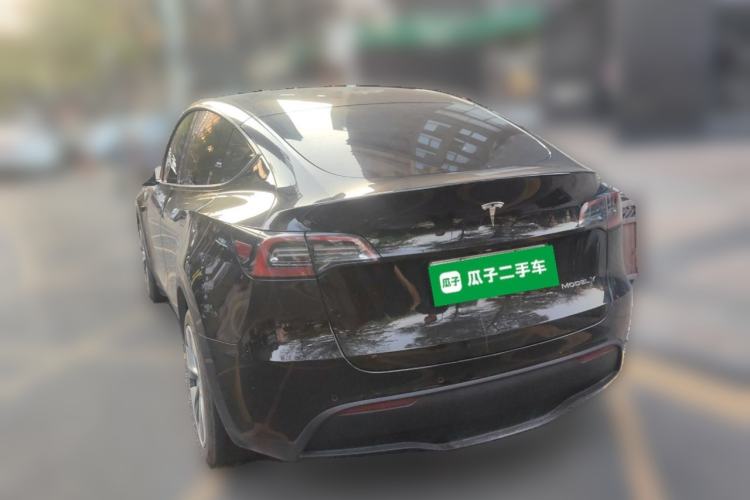 Used Tesla Model Y 2022 Long-Range All-Wheel-Drive Version