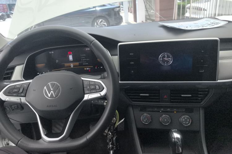 Used Volkswagen Bora 2024 200TSI DSG Comfort Edition Center Console