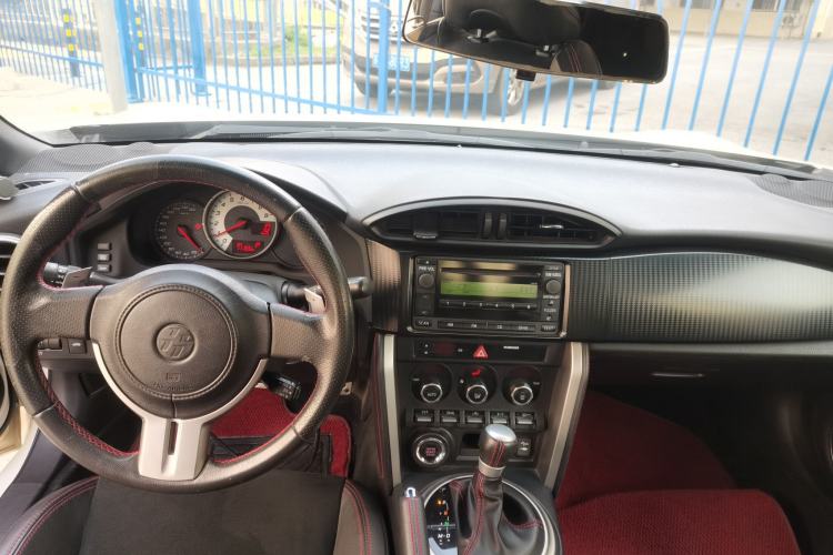 Used Toyota 86 2013 2.0L Automatic Luxury Version