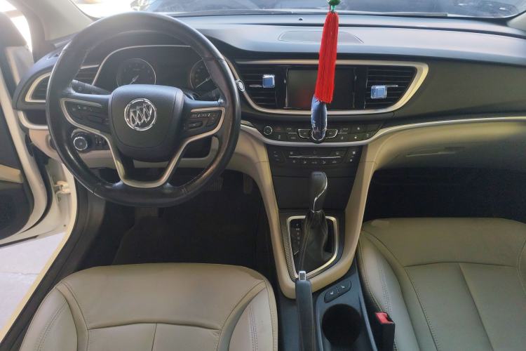 Used Buick GT 2018 15T Dual-Clutch Elite Model China V Standard Center Console