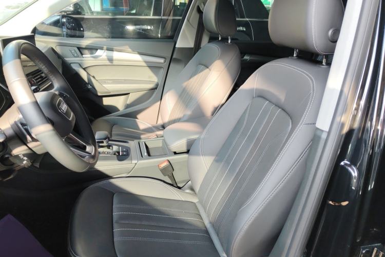 Used Audi Q5L 2022 40T Fashionable and Elegant Model
