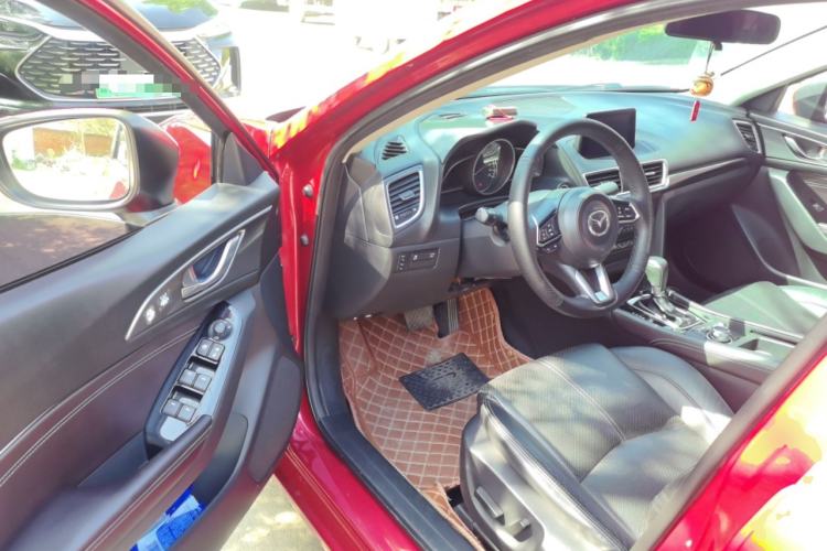 Used Mazda 3 Axela 2017 Sedan 2.0L Automatic Prestige Model China V Standard Driver Seat