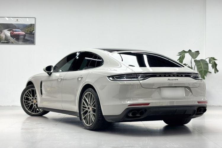 Used Porsche Panamera 2023 Facelifted Panamera 2.9T Platinum Edition
