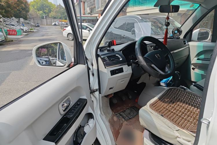 Used Jinbei New Hiace X30L 2018 1.5L Box Truck Wealth Edition DLCG14 Driver Seat