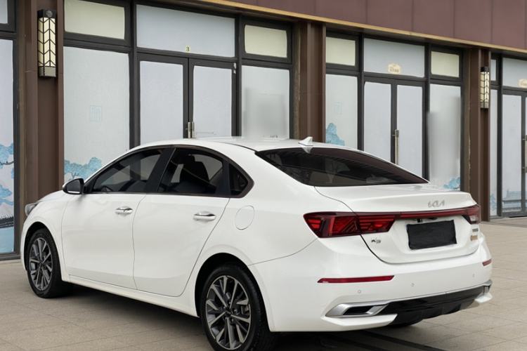 Used Kia K3 2021 Revised 1.5L CVT Fashion Edition Exterior 3