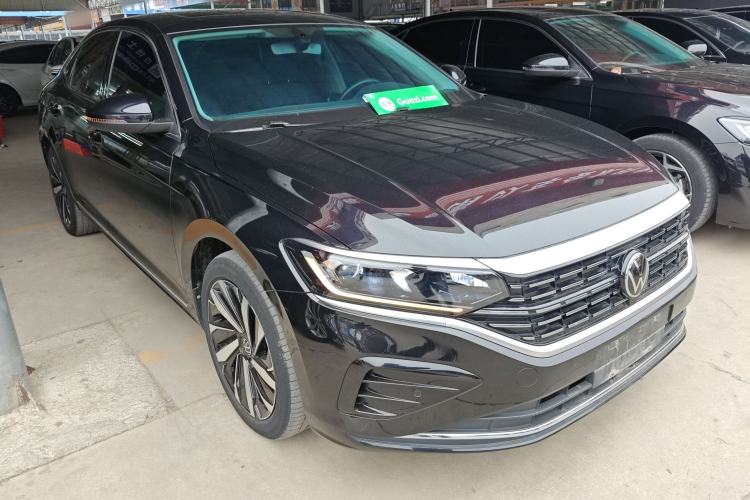 Used Volkswagen Passat 2023 Revised 330TSI Elite Edition Front Right 45 Deg