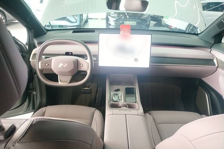 Used ONVO L60 2024 60 kWh Rear-Drive Version
