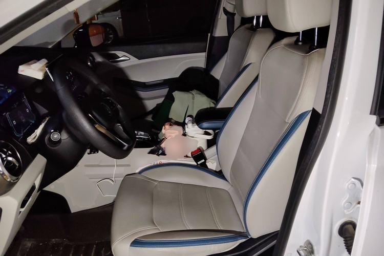 Used BYD Yuan Pro 2023 320KM Luxury Version Left Front Seat