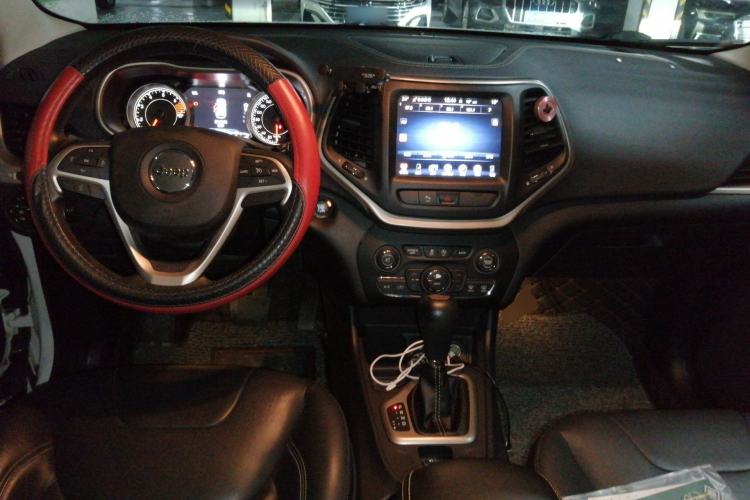 Used Jeep Cherokee 2016 2.4L Leading Smart Version