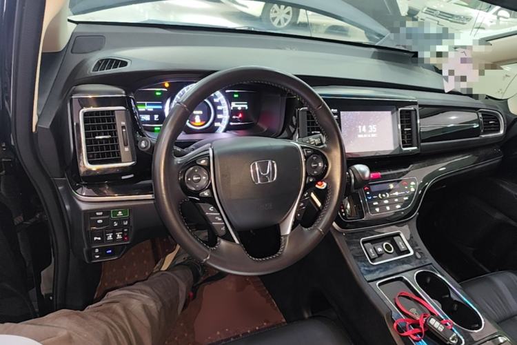 Used Honda Elysion 2019 2.0L Hybrid Luxury Edition Center Console