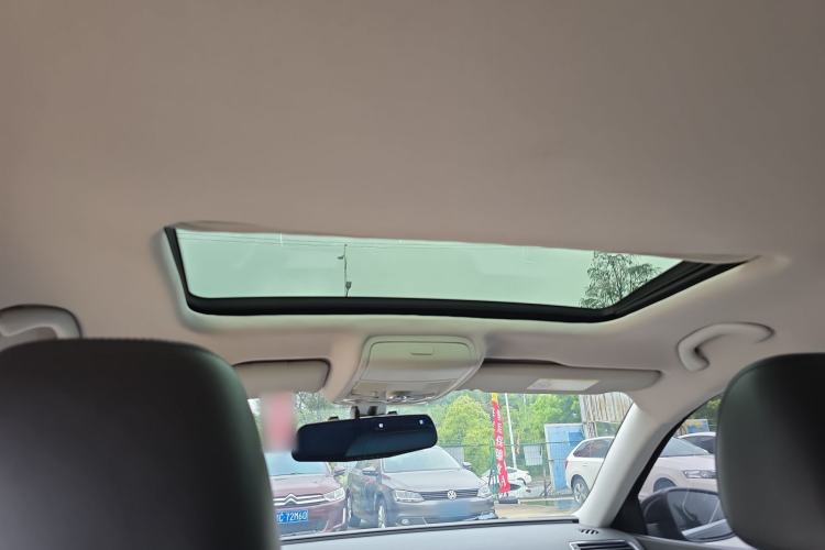 Used Volkswagen Passat 2014 1.8TSI DSG Prestige Edition Headliner