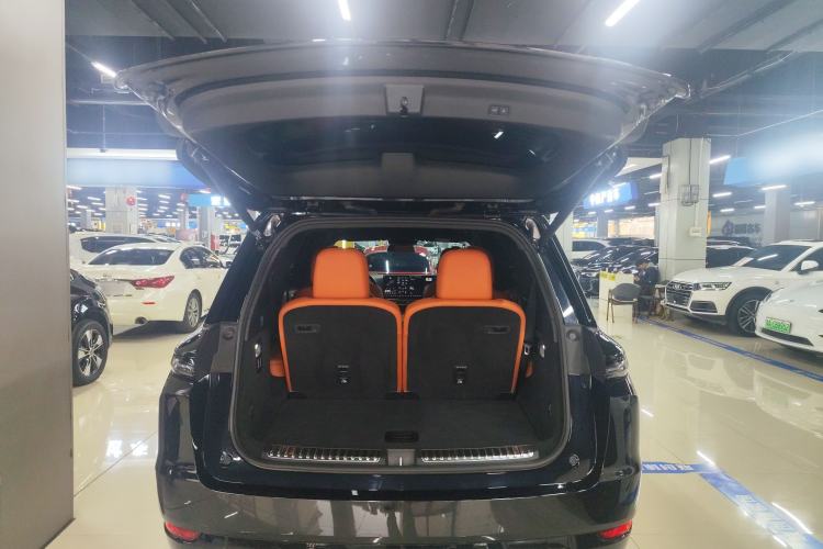 Used Li Auto L9 2022 Max model
