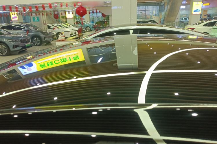 Used Tesla Model Y 2023 Long-Range All-Wheel-Drive Version
