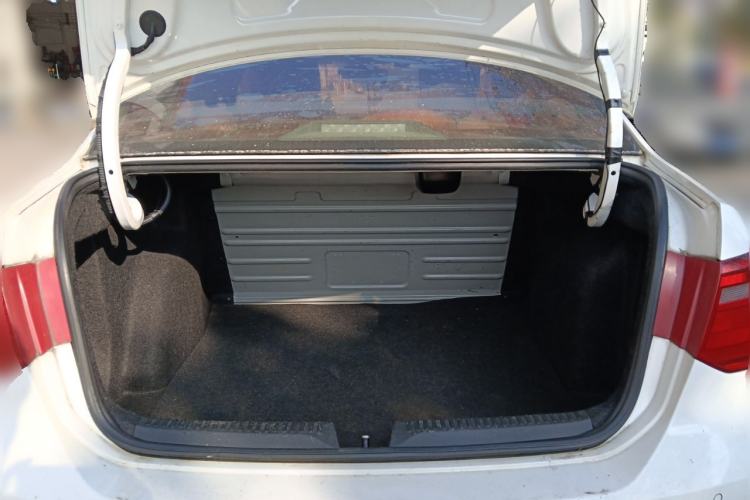 Used Volkswagen Jetta 2015 Zhuihui Edition 1.6L Manual Comfort Model
