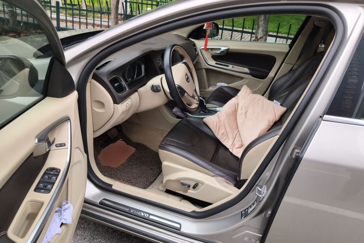 Used Volvo S60 2015 S60L T5 Intelligent Drive Edition
