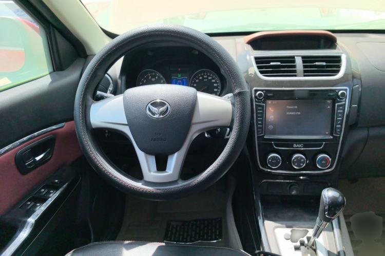 Used HYOSOW H2 2015 1.5L AMT Comfort Version BJ415C Steering Wheel