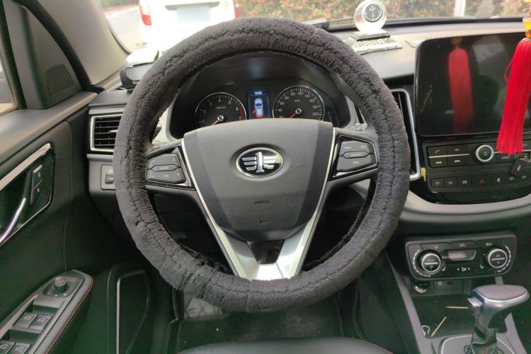 Used FAW Senya R7 2017 1.6L Automatic Prestige Model
