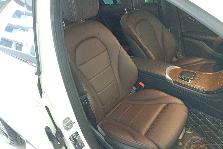 Used Mercedes-Benz GLC 2020 GLC 300 L 4MATIC Dynamic Edition
