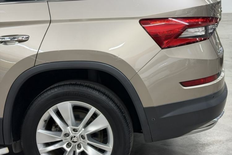 Used Skoda Kodiaq 2021 TSI330 5-Seater Two-Wheel-Drive Luxury Plus Edition