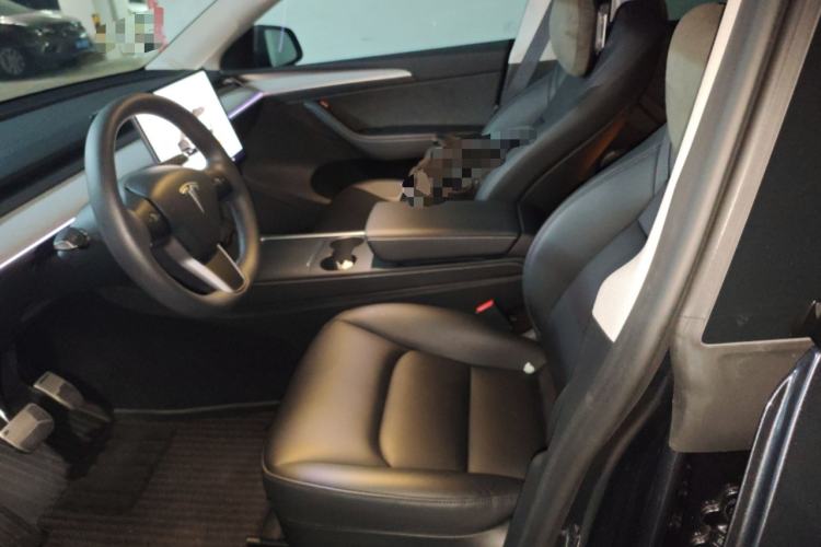 Used Tesla Model Y 2024 Rear-Wheel-Drive Version
