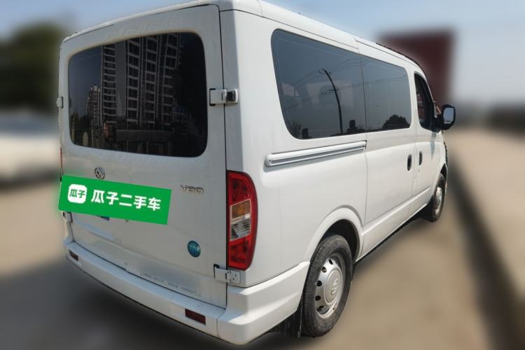 Used SAIC MAXUS Xintu V80 2021 2.0T Manual Classic Aoyuntong Short Wheelbase Ultra-Low Roof 5/6-Seater
