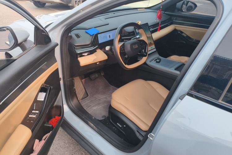 Used Geely Galaxy L6 2023 125km Starship