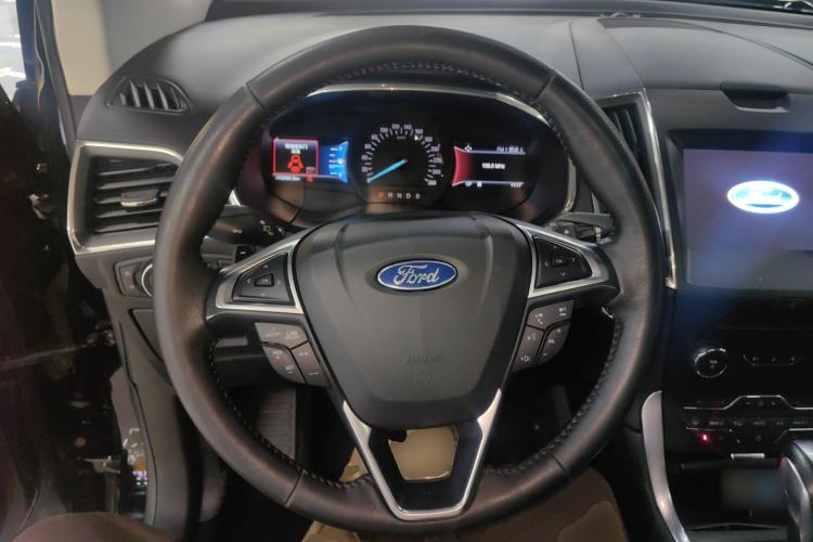 Used Ford Edge 2018 EcoBoost 245 Two-Wheel-Drive Titanium 7-Seater China VI Standard