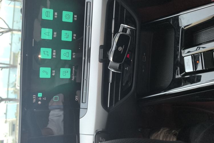 Used Volkswagen Lamando 2023 Lavida L 280TSI DSG Cool & Spicy Edition Audio And AC Panel