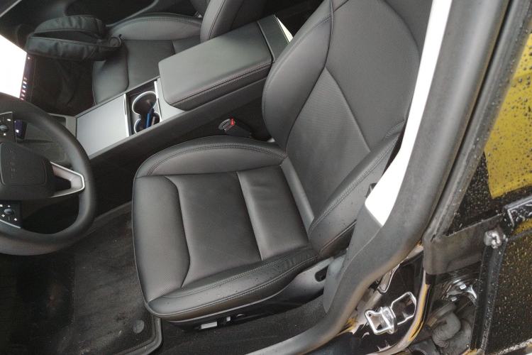 Used Tesla Model 3 2023 Rear-Wheel-Drive Version
