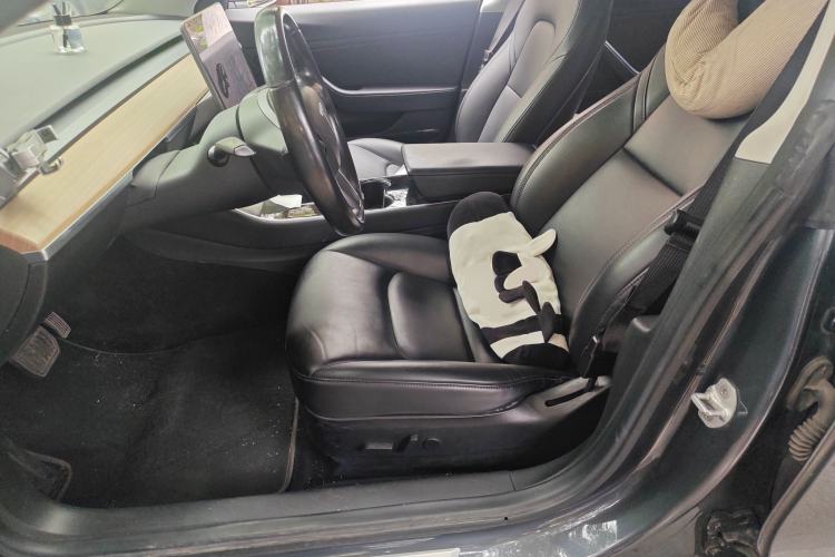 Used Tesla Model 3 2019 Long-Range Rear-Wheel-Drive Version
