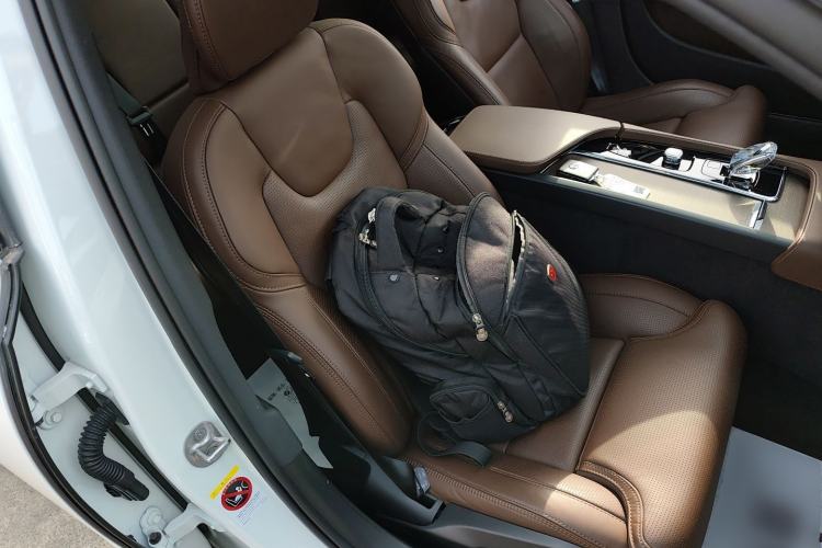 Used Volvo V90 2024 Cross Country B5 AWD Prestige Edition