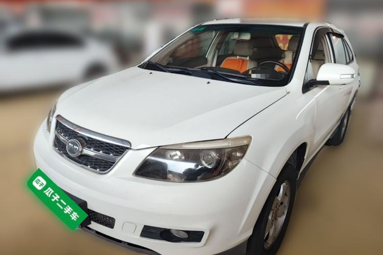 Used BYD S6 2014 2.0L Manual Luxury 5-Seater