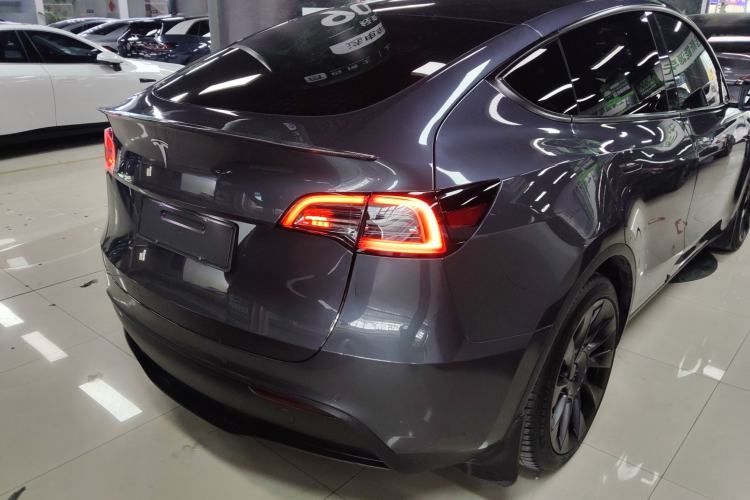 Used Tesla Model Y 2023 Rear-Wheel-Drive Version
