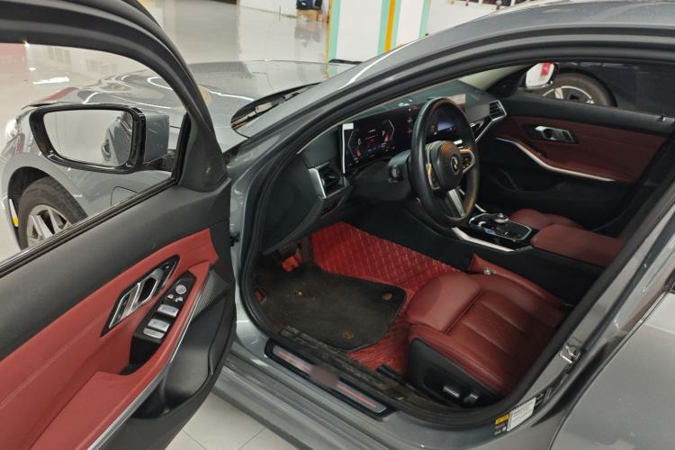 Used BMW i3 2022 eDrive 35 L
