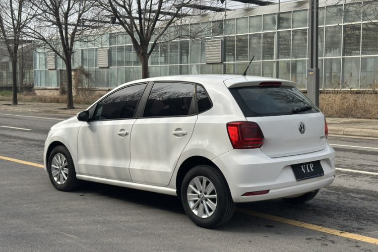 Used Volkswagen Polo 2016 1.4L Manual Fashion Model