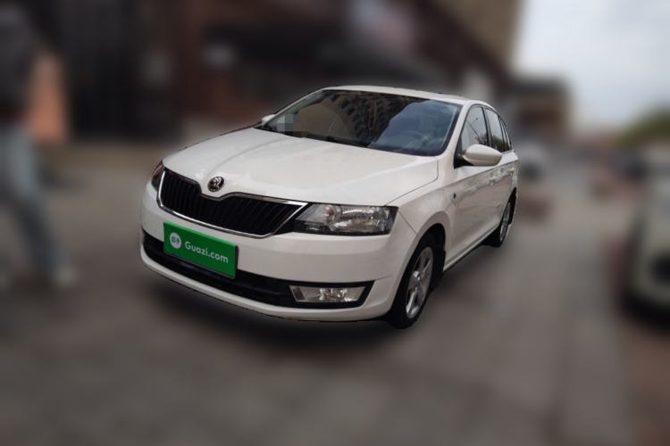 Used Skoda Rapid Spaceback 2014 1.6L Automatic Enjoyment Edition
