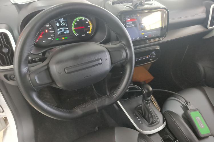 Used Roewe Clever 2022 311km QiQi BoBo Edition Center Console