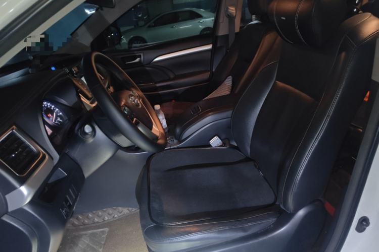 Used Toyota Highlander 2015 3.5L 4x4 Luxury Edition 7-seater
