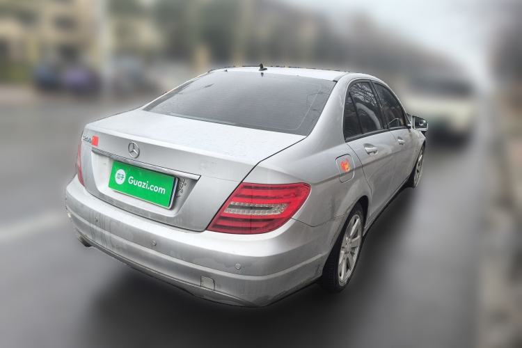 Used Mercedes-Benz C-Class 2010 C 180K Classic model