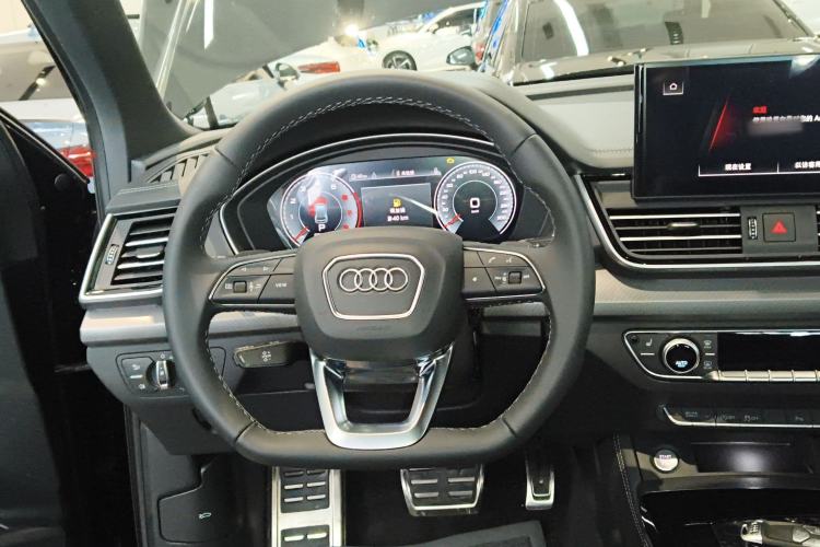 Used Audi Q5L 2025 quattro 45th Anniversary Edition 40 TFSI Luxury Dynamic Model
