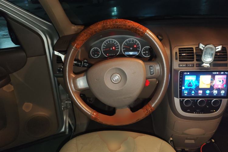 Used Buick GL8 2014 2.4L Classic Edition