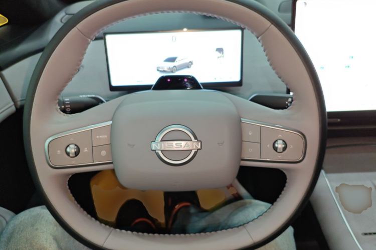 Used Nissan N7 2025 625 Max Steering Wheel